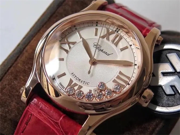 萧邦腕表外观有划痕处理办法详解(图) 萧邦腕表外观有划痕处理办法详解(图)